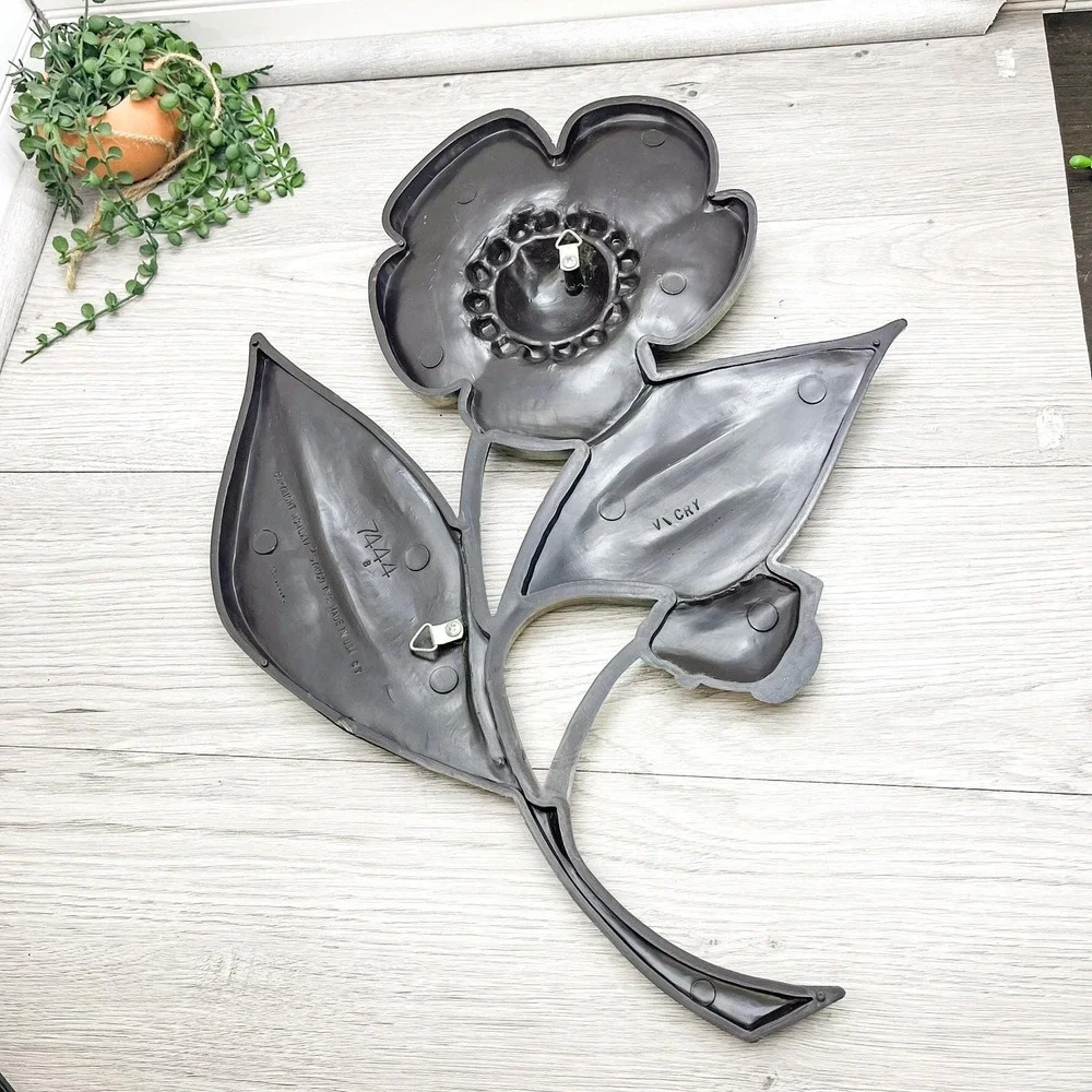 Vintage Syroco Faux Brass Flower Wall Decor - Mid-Century‎ Modern